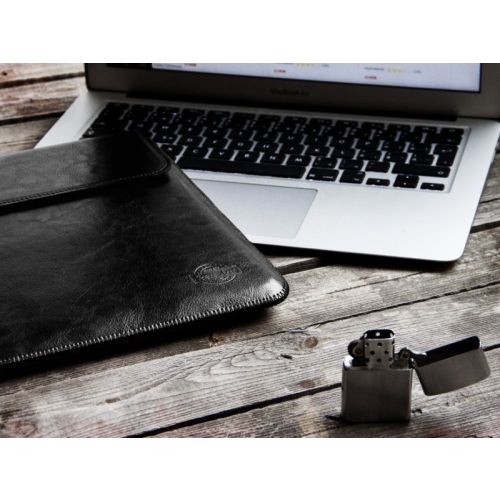 RedAnt Whiskey Aroma Sleeve for MacBook Air 13 - Black